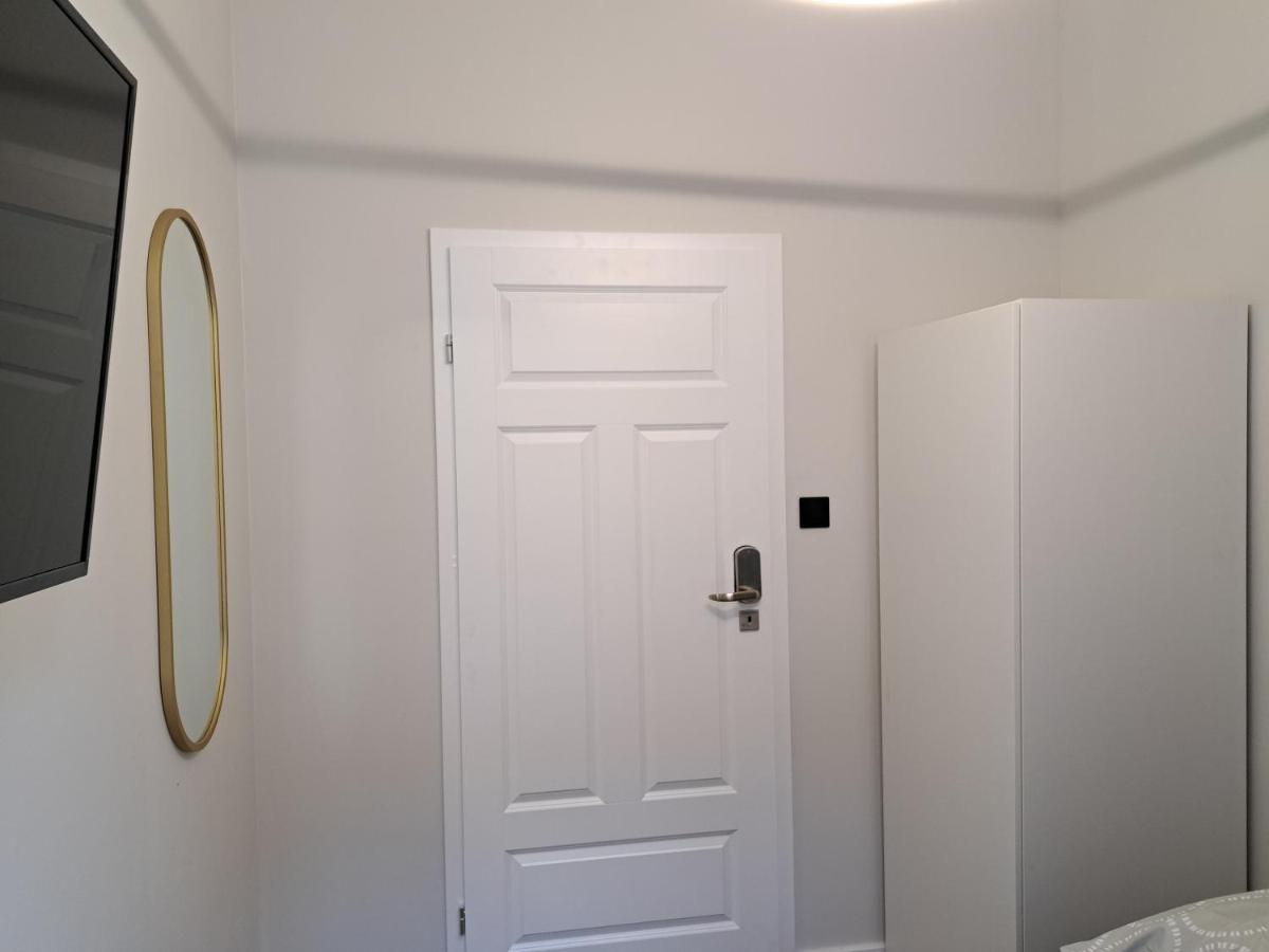 Kopernik Premium Rooms Apartment ทอรูน ห้อง รูปภาพ