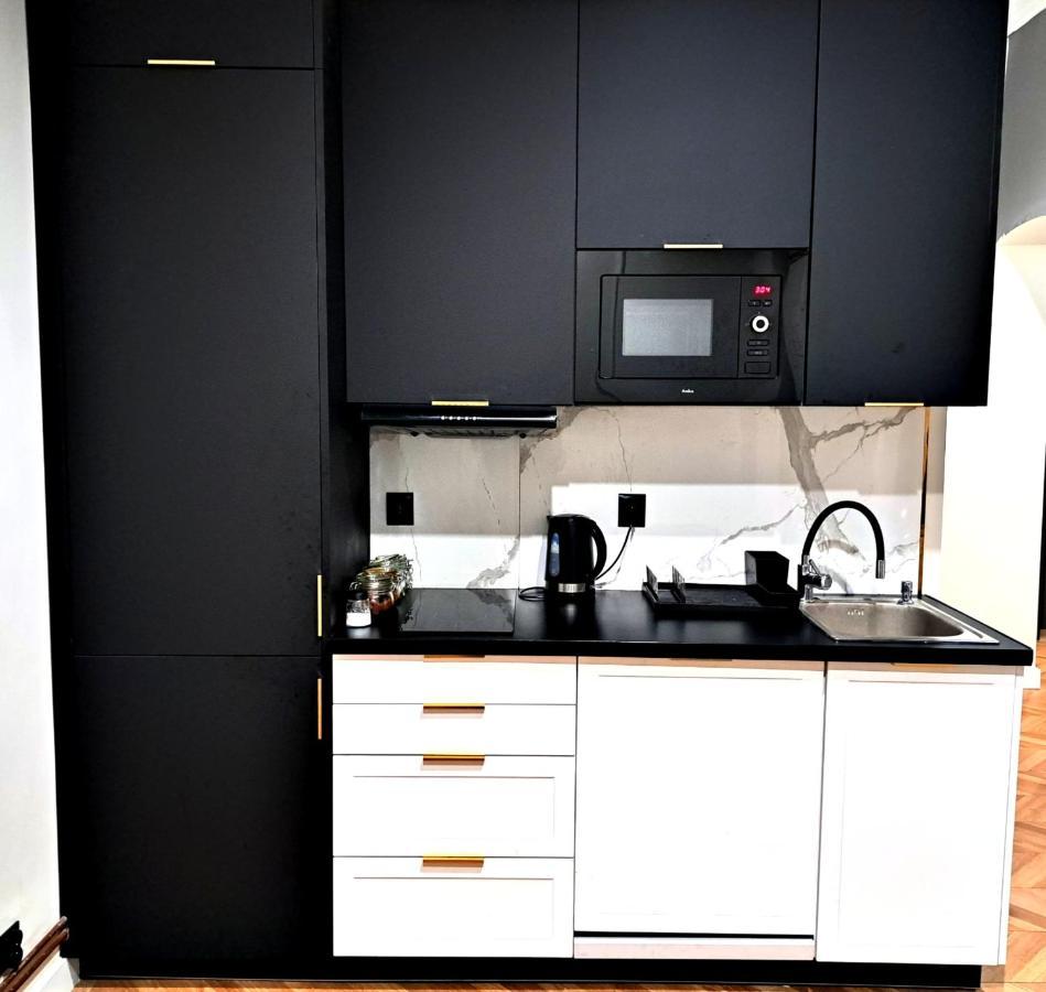 Kopernik Premium Rooms Apartment ทอรูน ภายนอก รูปภาพ